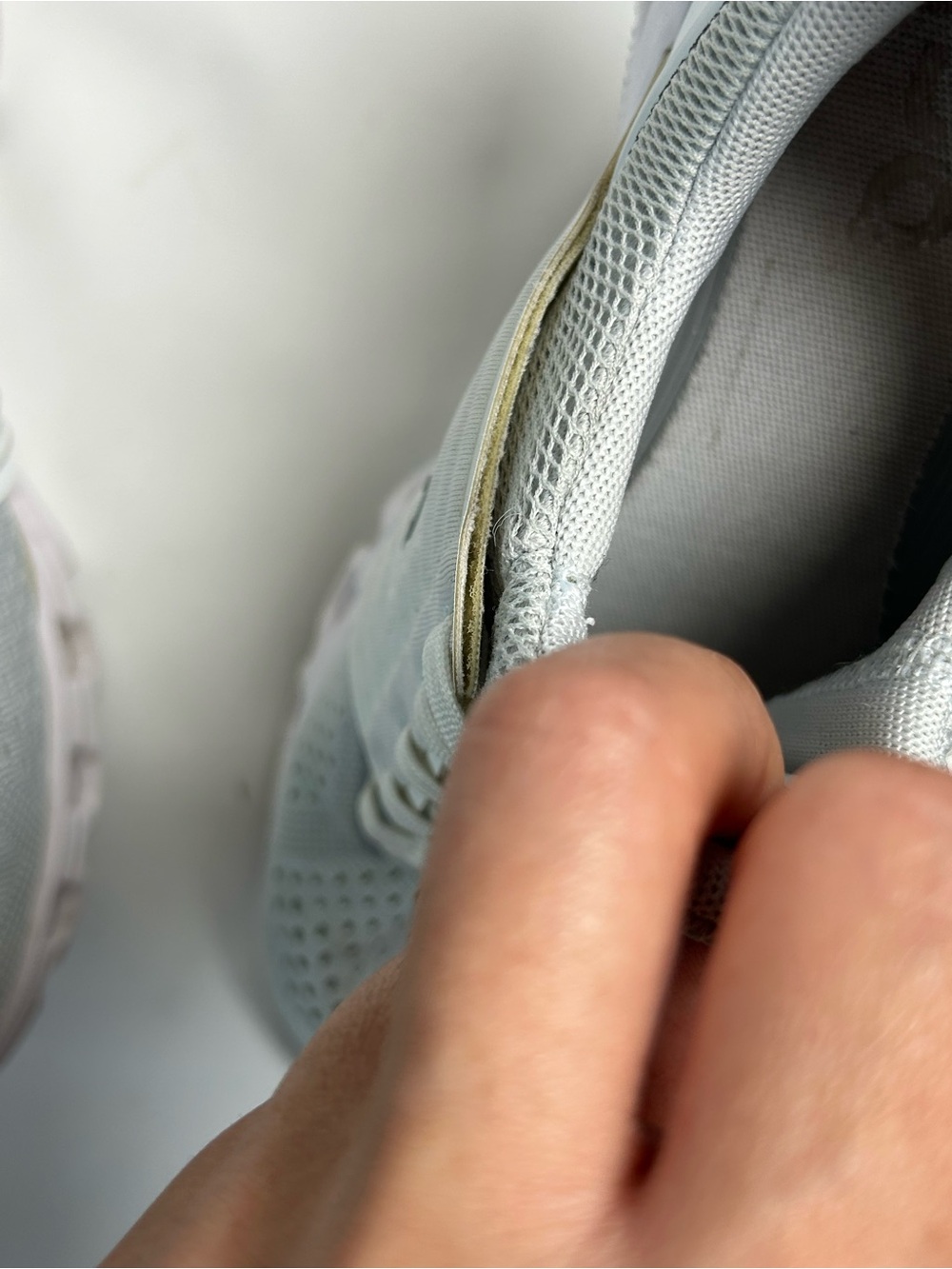 On Cloudswift Running Shoes in Light Gray and White women’s US 7 EU 38 sneakers - Picture 9 of 11
